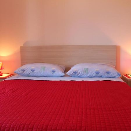 פורץ Apartment Dekovic מראה חיצוני תמונה